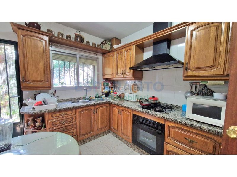 Foto 03ec0e19-4398-4eaa-9b5c-f9d3a326e49f. Casa amb aparcament a Centro Antequera