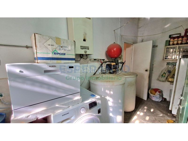 Foto 68a3fc6f-eecd-4960-b8cd-68a456ec28bc. Casa amb aparcament a Centro Antequera