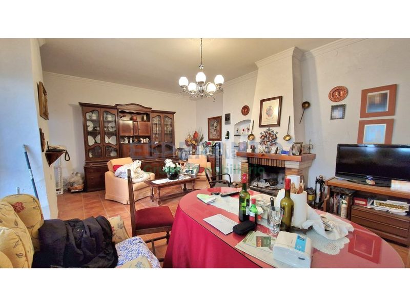 Foto 77327cd0-f7cd-42dd-81b7-ca9b6d47b4bc. Casa amb aparcament a Centro Antequera