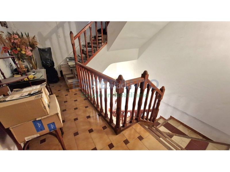 Foto f04762a8-6538-46ed-8333-33ebb8ade1f3. Casa amb aparcament a Centro Antequera