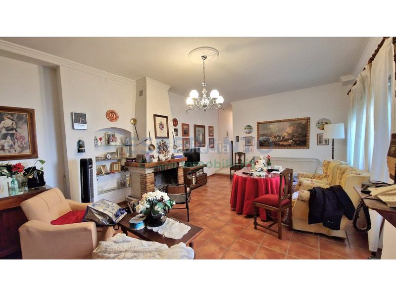 Foto faec28cb-d055-418f-b45c-fd4f93edd7d6. Casa amb aparcament a Centro Antequera