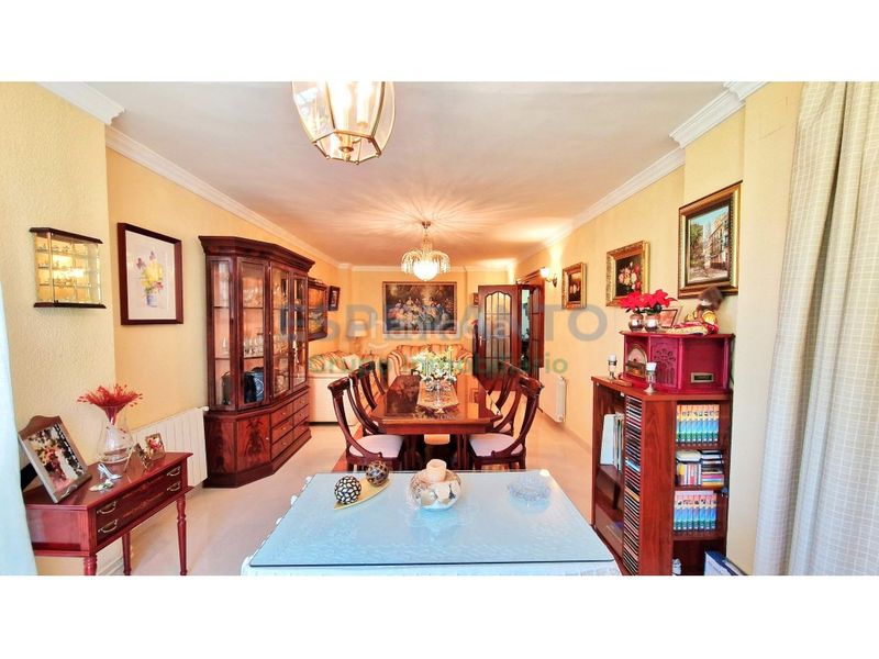 Foto 56088cd8-5168-4b77-bcd9-426bd1735d7b. Pis amb aparcament a Limonar Málaga