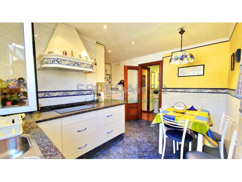 Foto 7b4cd719-4abc-4df3-b768-4cabf2328691. Pis amb aparcament a Limonar Málaga