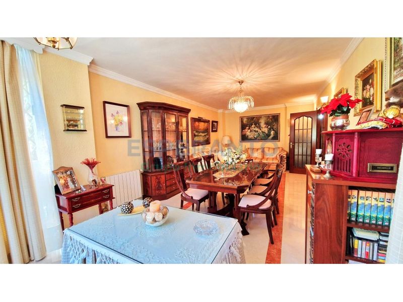 Foto 829dc184-f9c9-45bd-81b6-0eacea7c67ec. Pis amb aparcament a Limonar Málaga