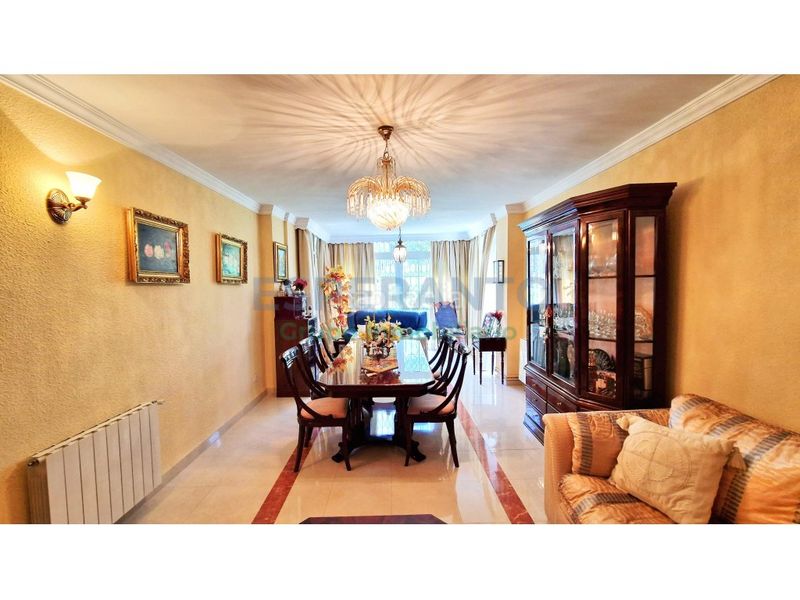 Foto d2e4480f-ed05-459b-979b-243fe835bc0c. Pis amb aparcament a Limonar Málaga