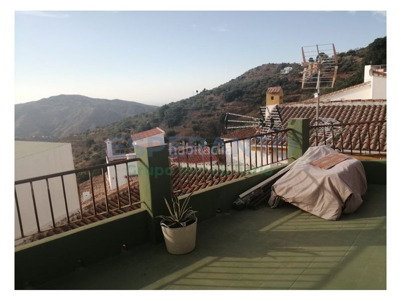 Foto 57d39fd2-a243-46ed-b89d-a44fa5d810e7. Casa a Olías Málaga