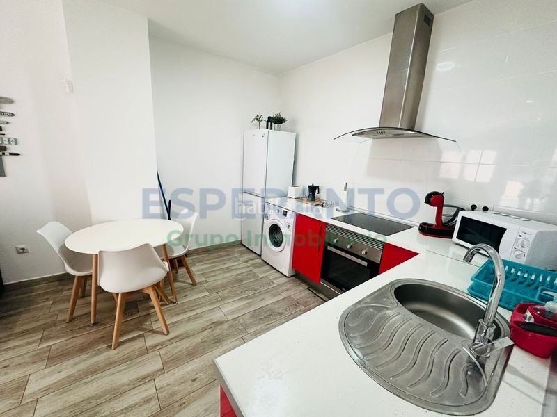 Foto c5934740-d935-4e05-9ffa-eef96e80a20f. Estudi a El Molinillo - Capuchinos Málaga