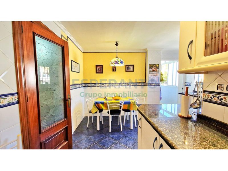 Foto 68ac838b-0f46-49a3-bdab-147b84a835b2. Flat with parking in Limonar Málaga