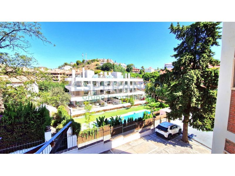 Foto ea876e29-f625-4e14-a356-325b6c8fcad1. Flat with parking in Limonar Málaga