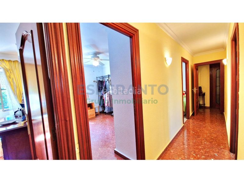 Foto ed33f8bd-3cad-4d86-b5ba-6937387e142e. Flat with parking in Limonar Málaga