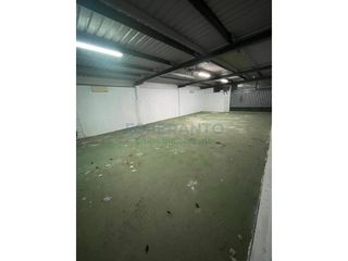 Industrial building in Pizarra. Nave  almacen . terreno rústico. cuadras para caballos.