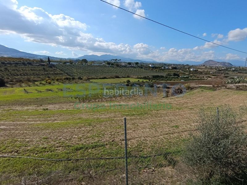 Foto a05fcf49-a50a-4397-8a42-3d177622d2a8. Finca rústica a Centro Alhaurín el Grande