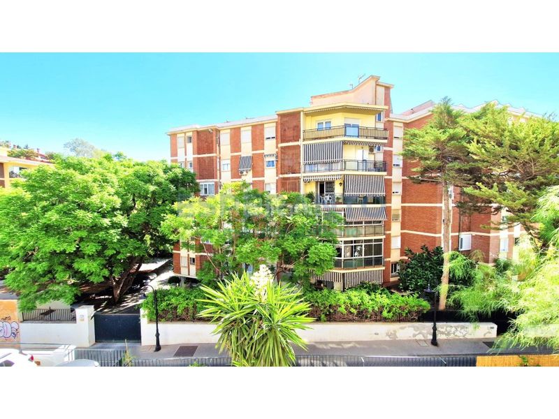 Foto 610d4f0a-1596-4d06-adf4-56288a437c85. Flat with parking in Limonar Málaga