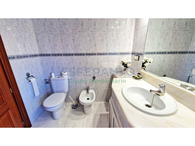 Foto d444ad7a-8295-4d7d-a2a1-410c14405c6d. Flat with parking in Limonar Málaga