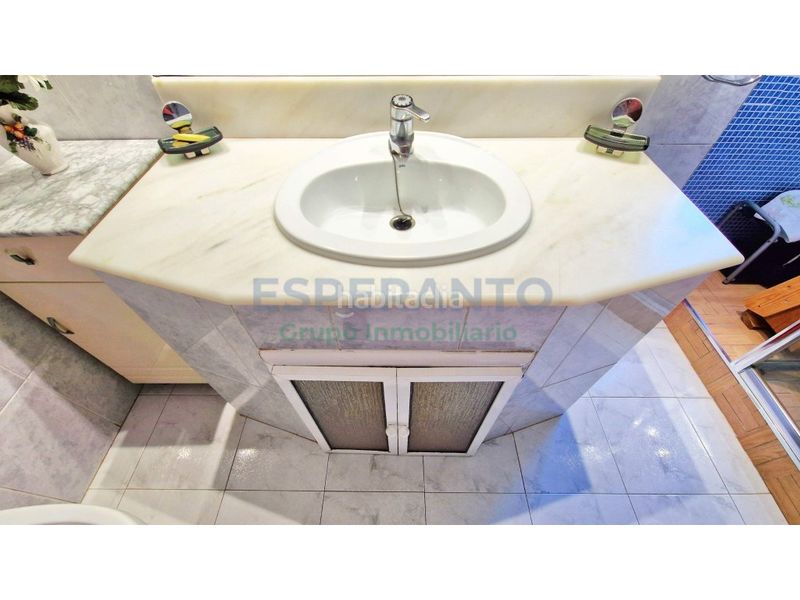 Foto f58dc9c1-5c52-4a71-b666-7303a6cba927. Flat with parking in Limonar Málaga