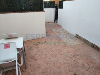 Miete Appartement in Pedregalejo - Morlaco. Apartamento con jardin