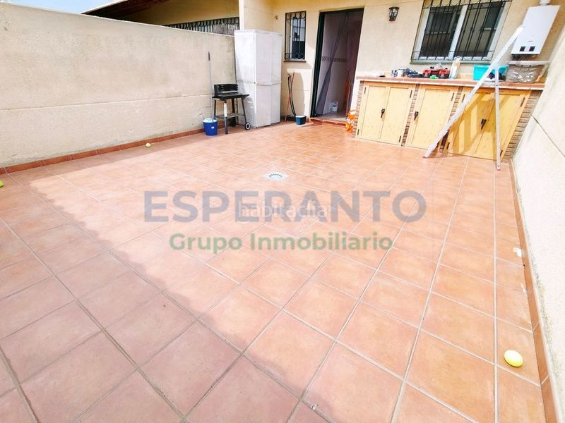 Foto 976f0112-eaa9-46ca-8b8b-e20f5315a94f. Casa adossada amb aparcament a estación de Cártama Cártama