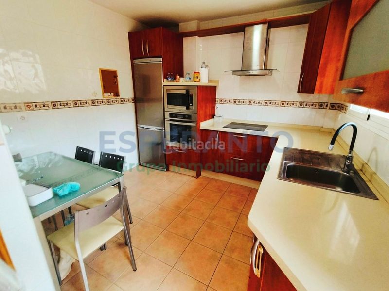 Foto e28132df-1328-4286-8fb1-3a4460e17ffa. Casa adossada amb aparcament a estación de Cártama Cártama
