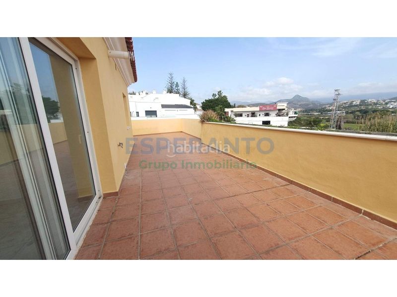 Foto 092f9a09-63a9-4620-840e-586353b7e115. Àtic amb calefacció aparcament a Cancelada Estepona