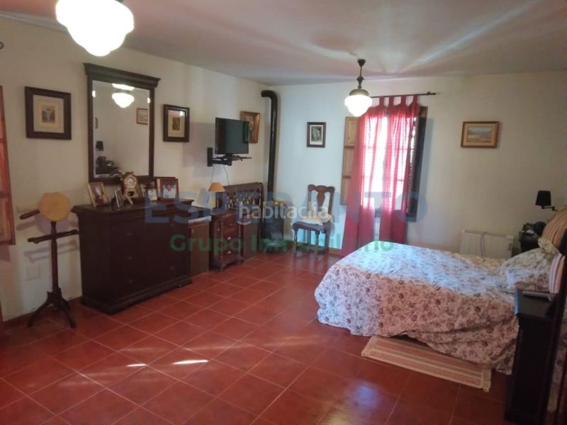 Foto 05d09772-2222-4879-8d5b-179ee9af3660. Casa amb aparcament a Olías Málaga