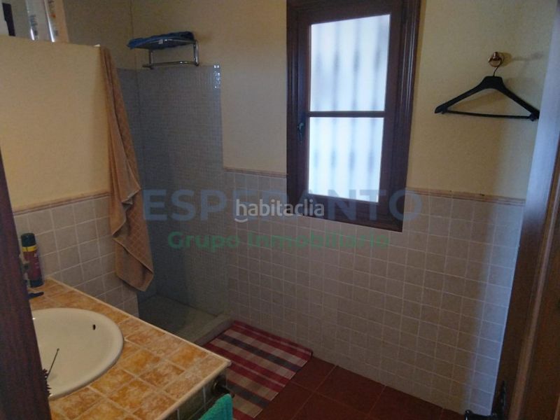 Foto 2d48a03a-619d-4b1a-aed7-78f4252df7f8. Casa amb aparcament a Olías Málaga
