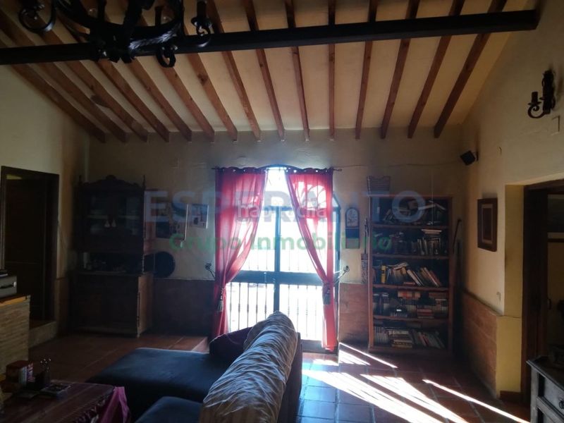 Foto 4605ca71-babb-4e54-a565-4bd1d222df27. Casa amb aparcament a Olías Málaga