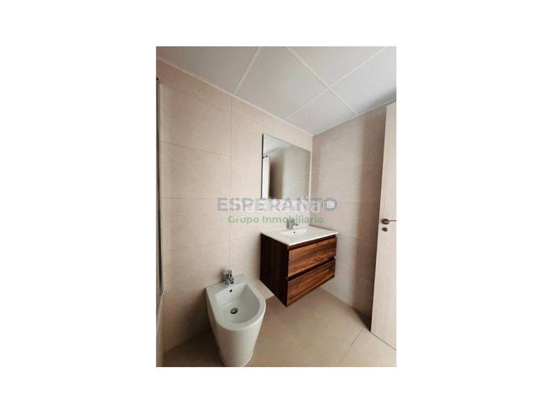 Foto c0fe732d-418e-42b1-9f7a-bc6ca13af138. Pis amb aparcament a Chullera Manilva