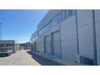 Miete Fabrikhalle in San Pedro de Alcántara Pueblo. Nave industrial en alquiler en polígono de san pedro  a estrenar