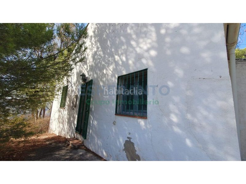 Foto b8ae26ae-9557-4c70-8af9-5465af99942f. Masia amb calefacció aparcament a Pinares de San Antón Málaga