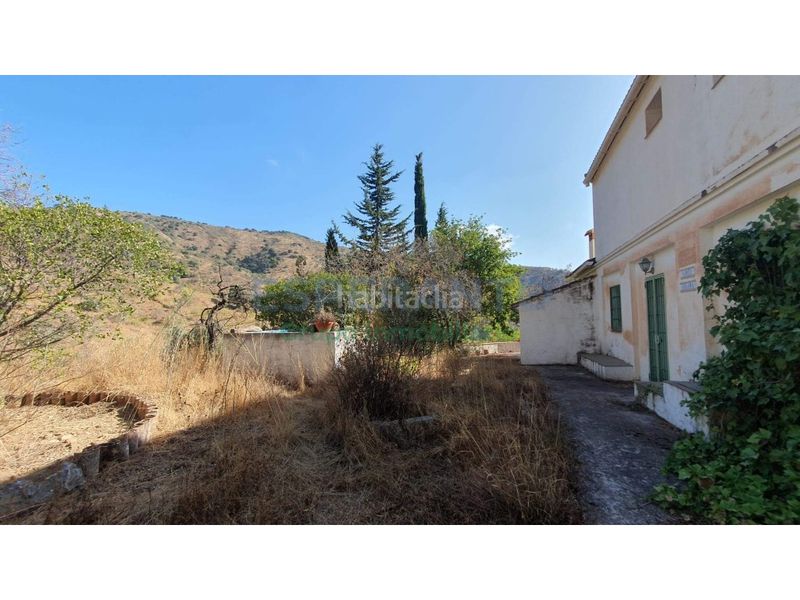 Foto d3112e60-4578-48c3-91ef-5d35e43c6c2c. Masia amb calefacció aparcament a Pinares de San Antón Málaga