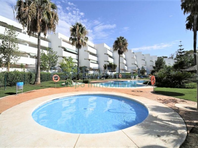 Foto 456fee00-e0ee-4912-9e8c-9b6842b16069. Planta baixa amb aparcament a Guadalmina Baja Marbella