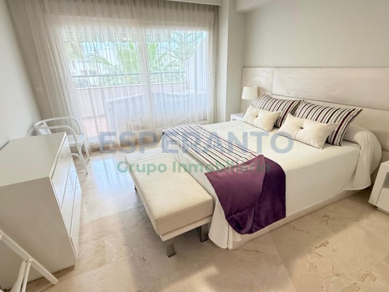 Foto b75189ad-5a19-4213-a24a-cd91ce8b5aca. Pis a Guadalmina Baja Marbella