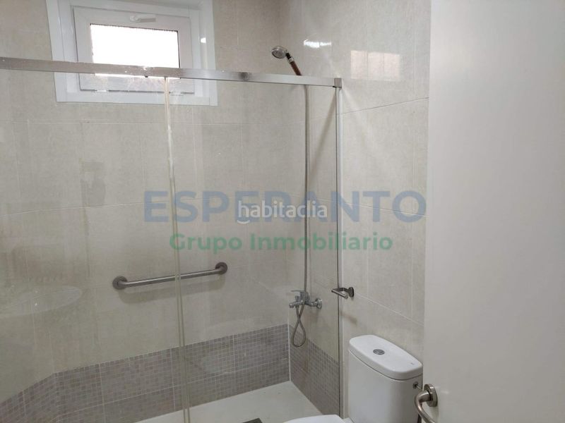 Foto 19b46bf6-3632-4fd6-a63f-c8594e4f5f56. Lloguer apartament amb aparcament a Pedregalejo - Morlaco Málaga