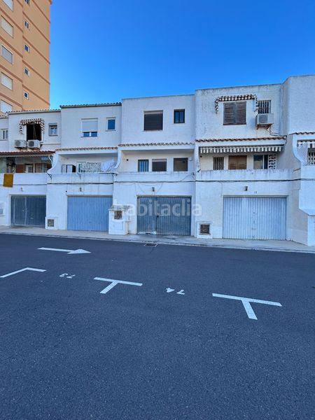 Foto d947f976-ba55-4fd9-bd2c-5c64f5110ec1. Casa adossada a Playa Morros de Gos Oropesa del Mar