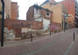 Terreny residencial a Passatge d'albert llanas 8. Parcela  edificable con 12 metros de fachada calle peatonal
