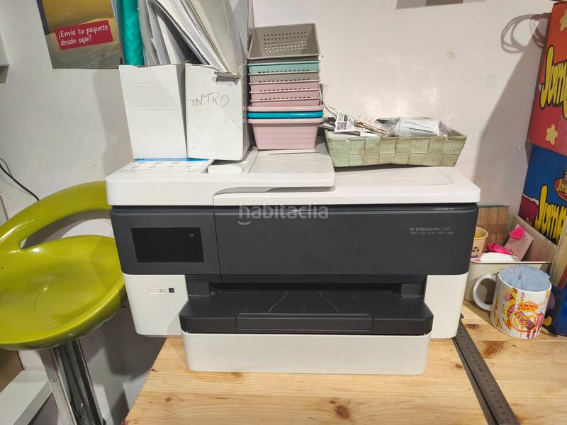 Foto 5fc23b92-07b2-41c1-9d61-52d97088320a. Pas-de-porte local commercial avec chauffage dans Progrés - Pep Ventura Badalona