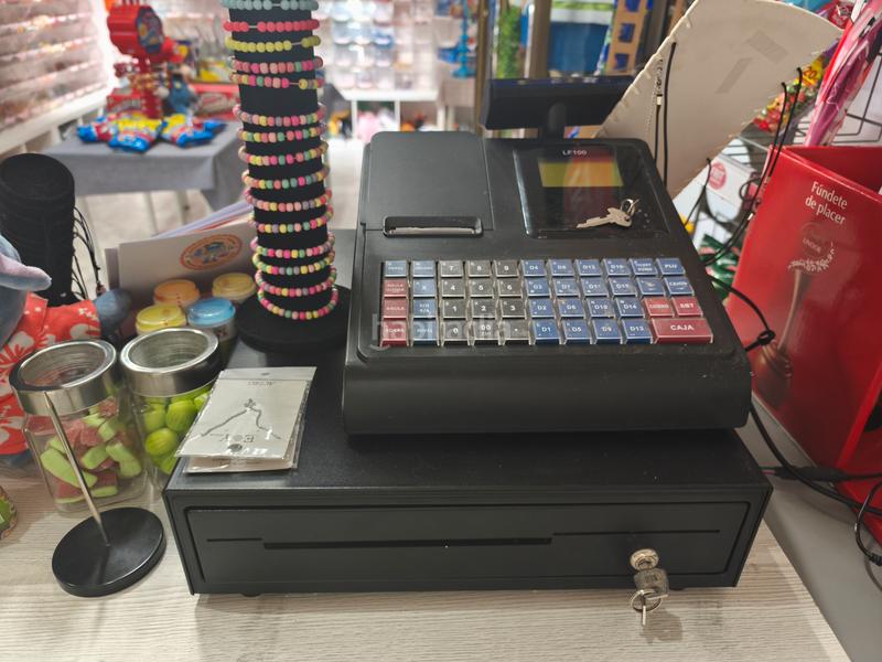 Foto 37bcdeb9-2bb2-4e9d-a1af-3043d41885f6. Transfer business premise with heating in Progrés - Pep Ventura Badalona