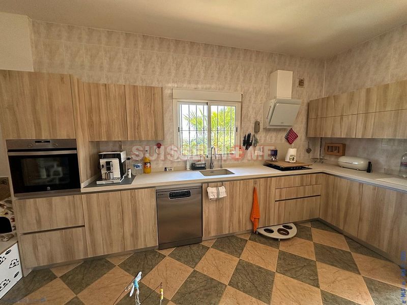 Foto 311dc276-82de-4810-99a2-57a80d97a4ae. Country house with pool in Almayate Bajo