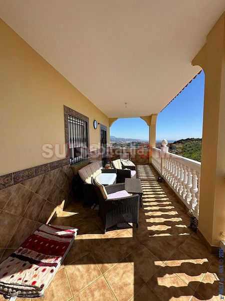 Foto 657fca8b-d399-42f4-8816-5e65b915b47d. Country house with pool in Almayate Bajo