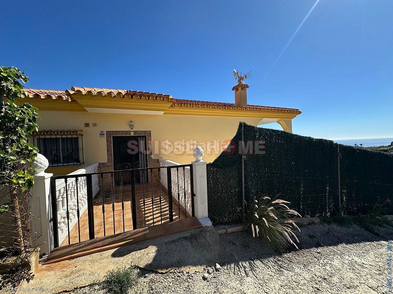 Foto 86507746-c2e0-4db0-a64a-bae3ca16c2ab. Country house with pool in Almayate Bajo