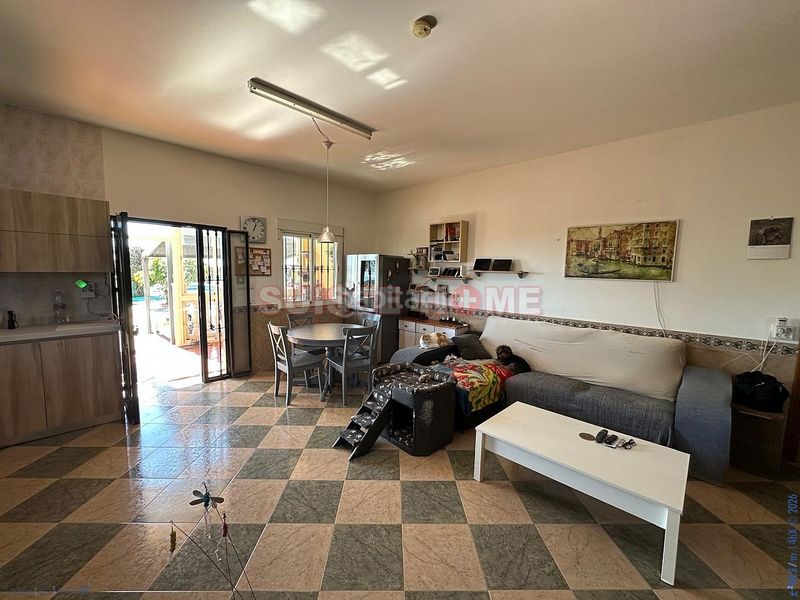 Foto d3958358-cdb7-4d6f-86c5-16b95d016aac. Country house with pool in Almayate Bajo