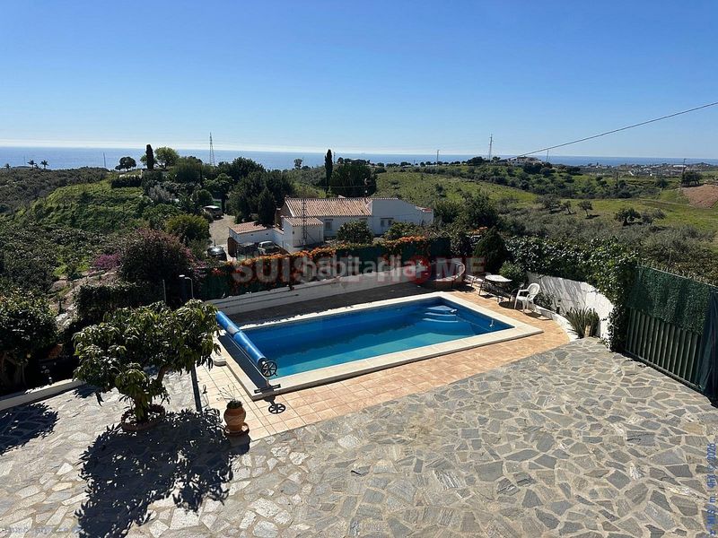 Foto e4d8ab61-ea96-493f-b533-0f2b28659cf9. Country house with pool in Almayate Bajo