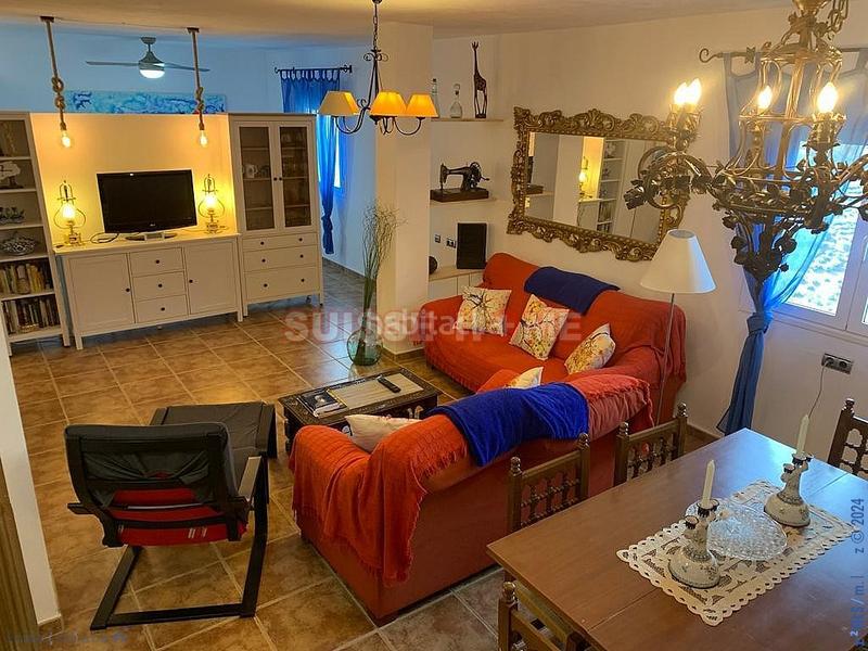 Foto 4186a0c1-2165-4eb1-b204-9486ea1177d2. Casa amb aparcament piscina a Torrox pueblo Torrox