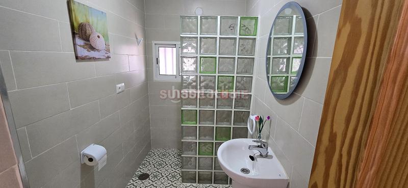 Foto 5905a5e4-6a7e-447f-9034-5404509128fd. Casa amb aparcament a Benajarafe