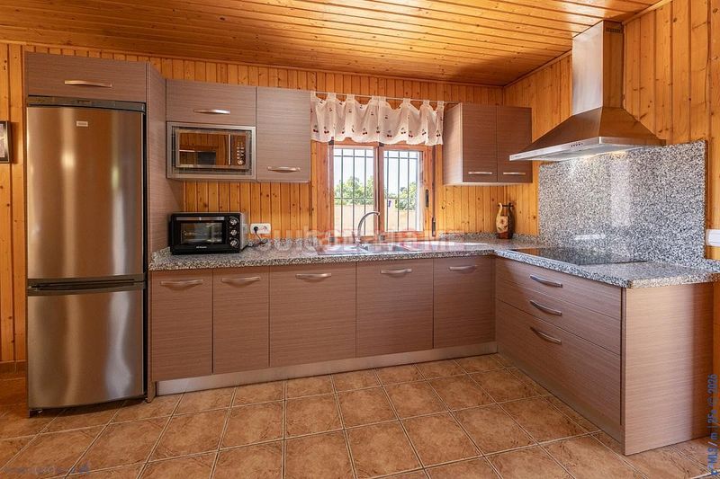 Foto cc13b693-3033-431a-870f-1bc2ba2a47fc. Casa amb calefacció aparcament piscina a Benajarafe