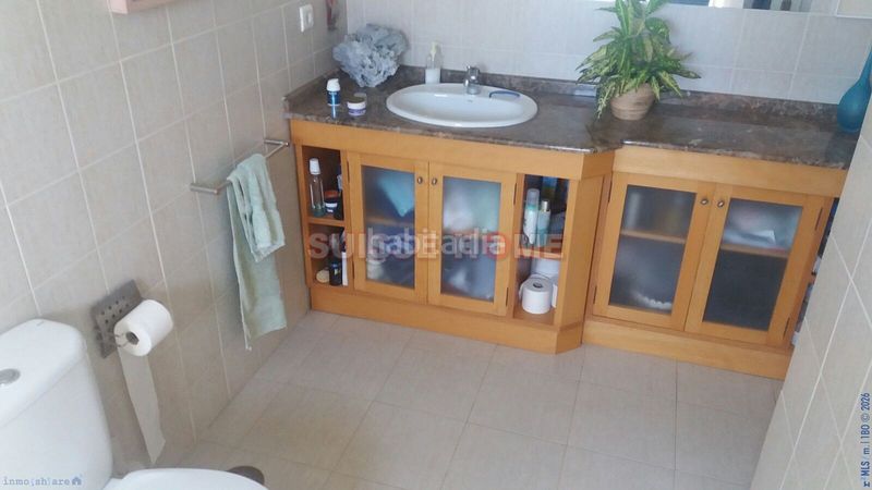 Foto c1d83d4c-0b7d-4b49-98d1-b1611bb2f0e4. Casa amb aparcament piscina a Centro Torre del Mar