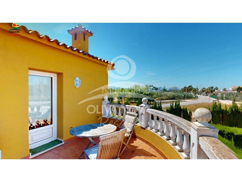 Foto 49e343ee-c672-4a0e-8c1b-25a92cdb084e. Casa con parcheggio piscina in Oliva nova Oliva
