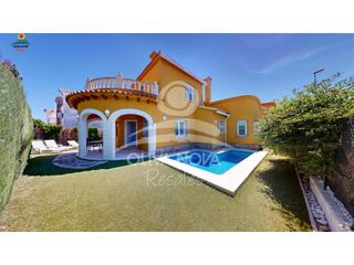 Casa  N/a. Villa sec. v mz. e, 5