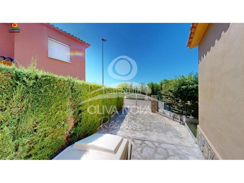 Foto a9164d2b-464e-4f10-8a3b-a5490bf1b22a. Casa con parcheggio piscina in Oliva nova Oliva