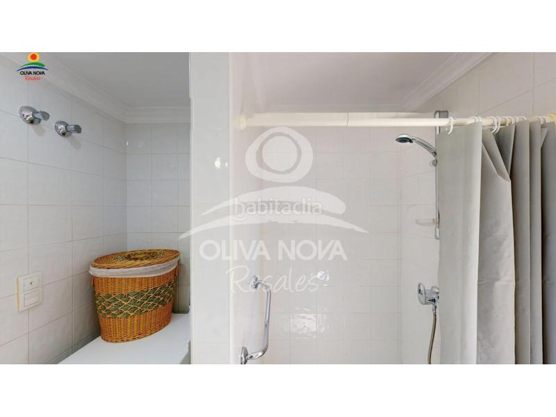 Foto f8debaaf-c2fd-401e-a273-d7fe6993f9a8. Casa con parcheggio piscina in Oliva nova Oliva